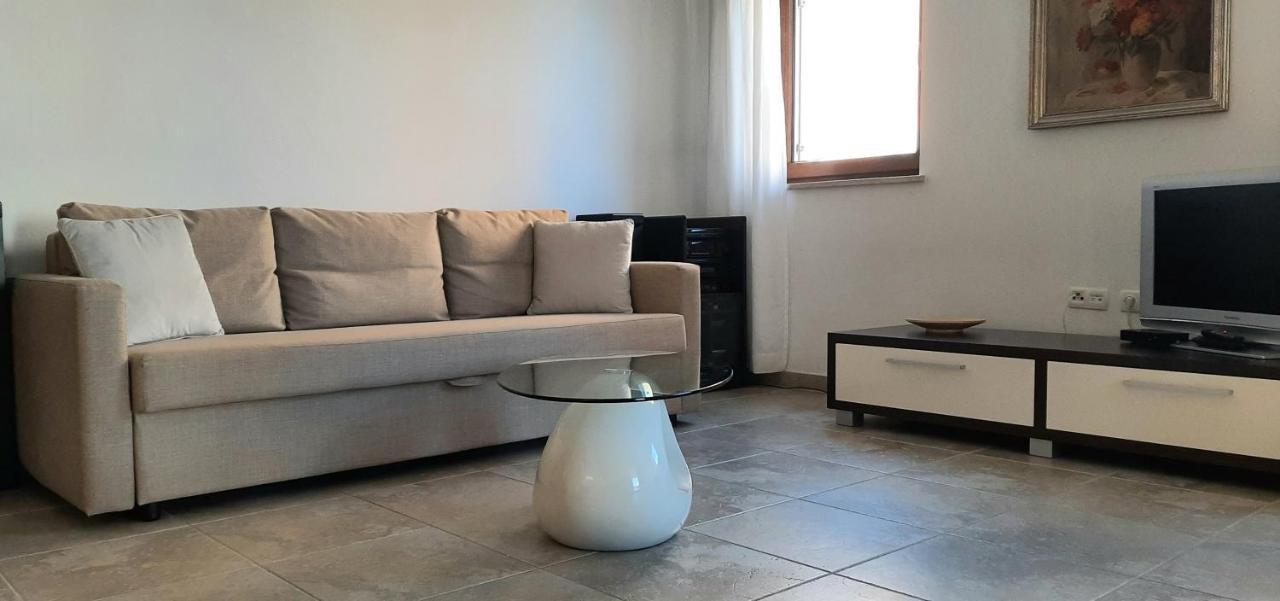 Traumferienwohnung Mit Privatem Pool & Gemuetlicher Grillecke Am Meer, Kroatien, Istrien, Liznjan Bei Medulin - Bester Urlaub An Der Adria, Fuer Paare Exterior foto